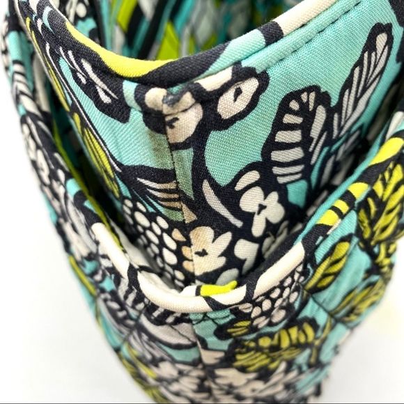 Vera Bradley “Abby” in ISLAND BLOOMS purse bag - Picture 14 of 16